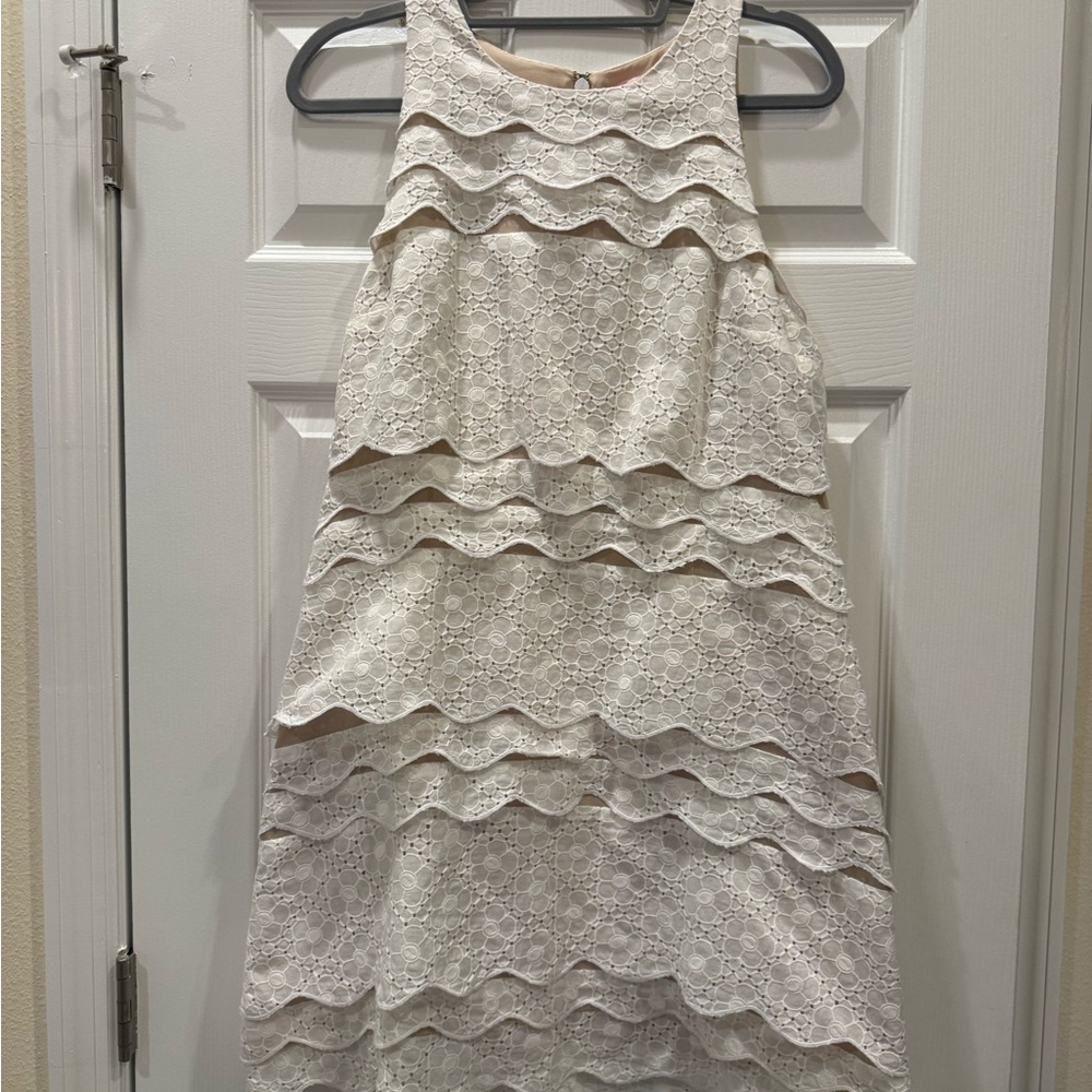 Lilly Pulitzer 100% Cotton White and Beige Floral Lace Tiered Midi Dress - Picture 2 of 8